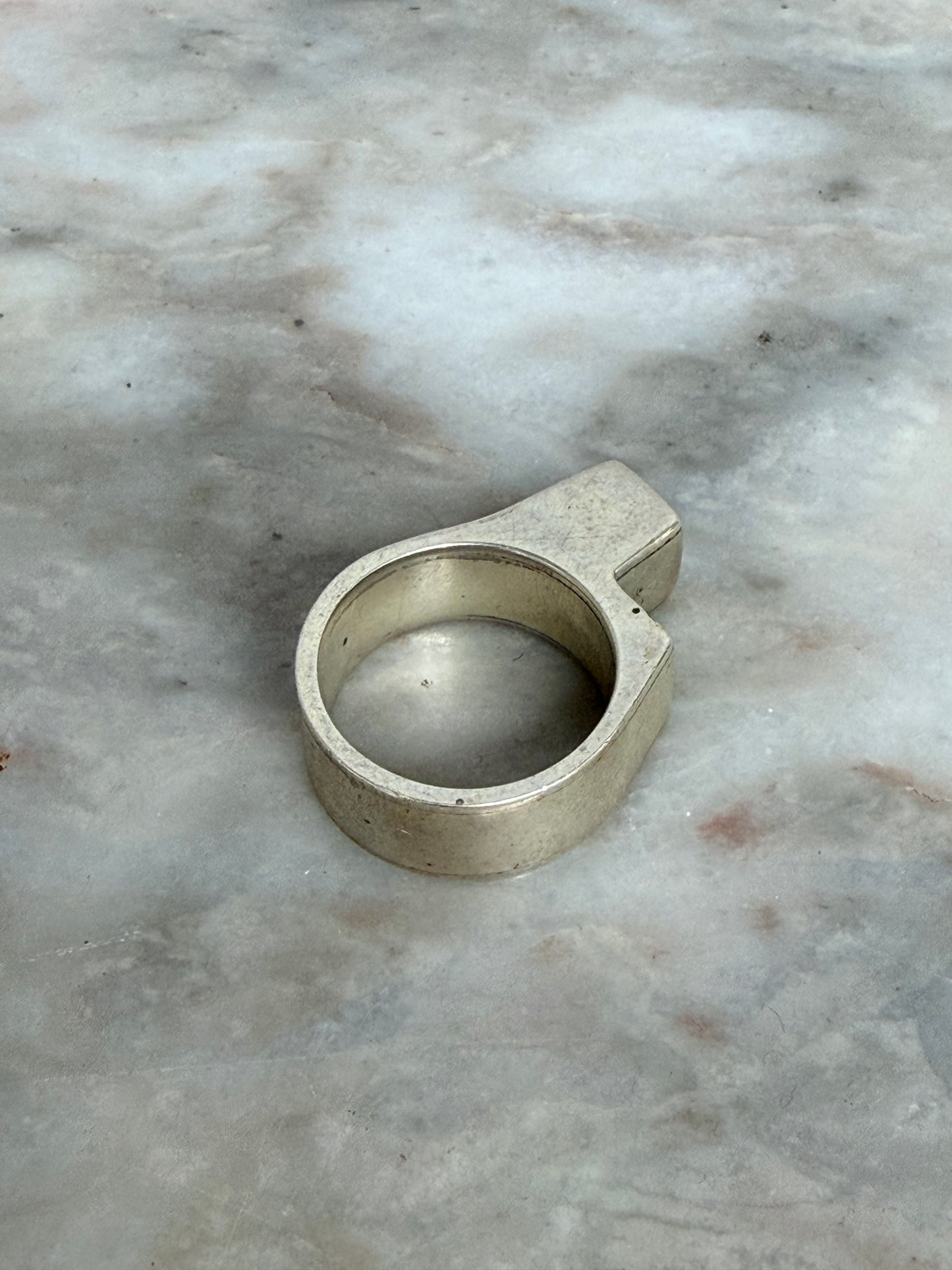 Vintage Silver Modernist Design Silver Ring