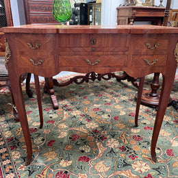 Early 20th Century French Louis XV Style Lady's Dressing Table "Poudreuse"