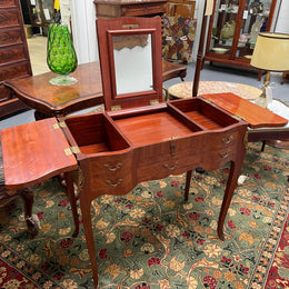 Early 20th Century French Louis XV Style Lady's Dressing Table "Poudreuse"