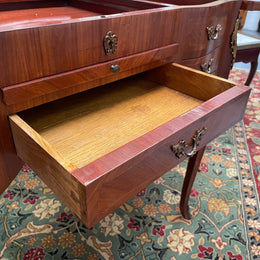 Early 20th Century French Louis XV Style Lady's Dressing Table "Poudreuse"