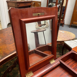 Early 20th Century French Louis XV Style Lady's Dressing Table "Poudreuse"