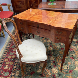 Early 20th Century French Louis XV Style Lady's Dressing Table "Poudreuse"