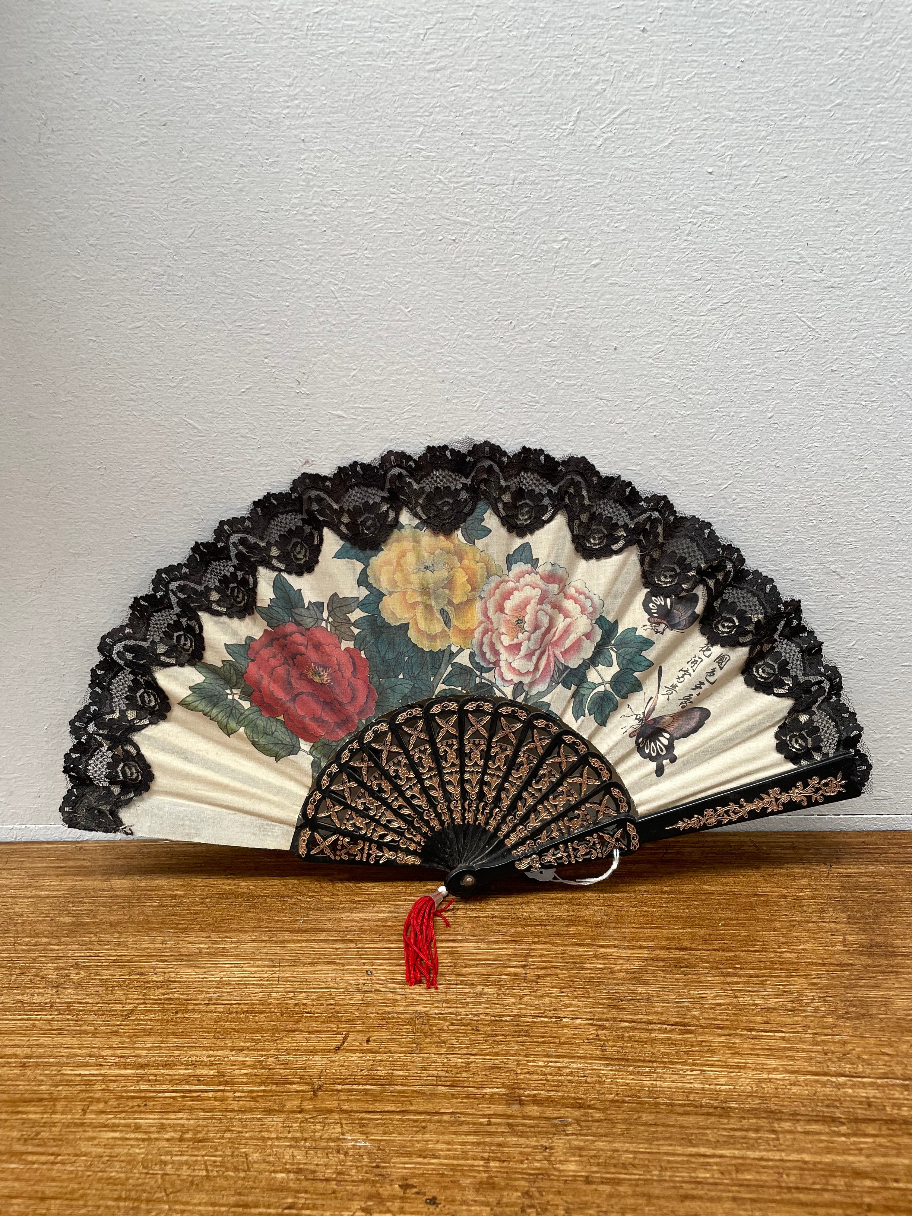 Beautiful Black and Cream Floral Painted Fan | Antique & Vintage | Moonee Ponds Antiques | Australia Wide Delivery