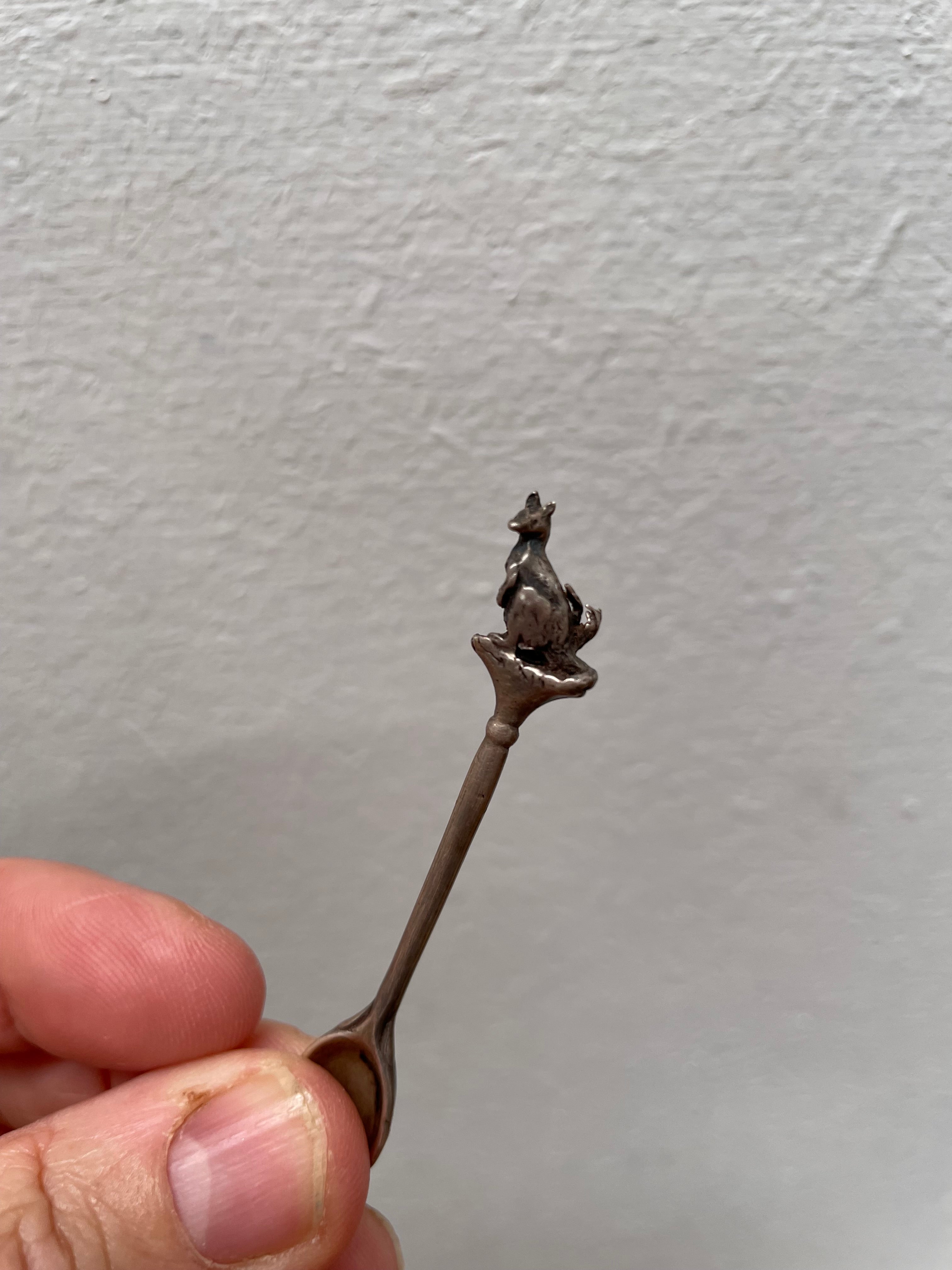 Australian Silver Kangaroo Finial Salt Spoon | Antique & Vintage | Moonee Ponds Antiques | Australia Wide Delivery