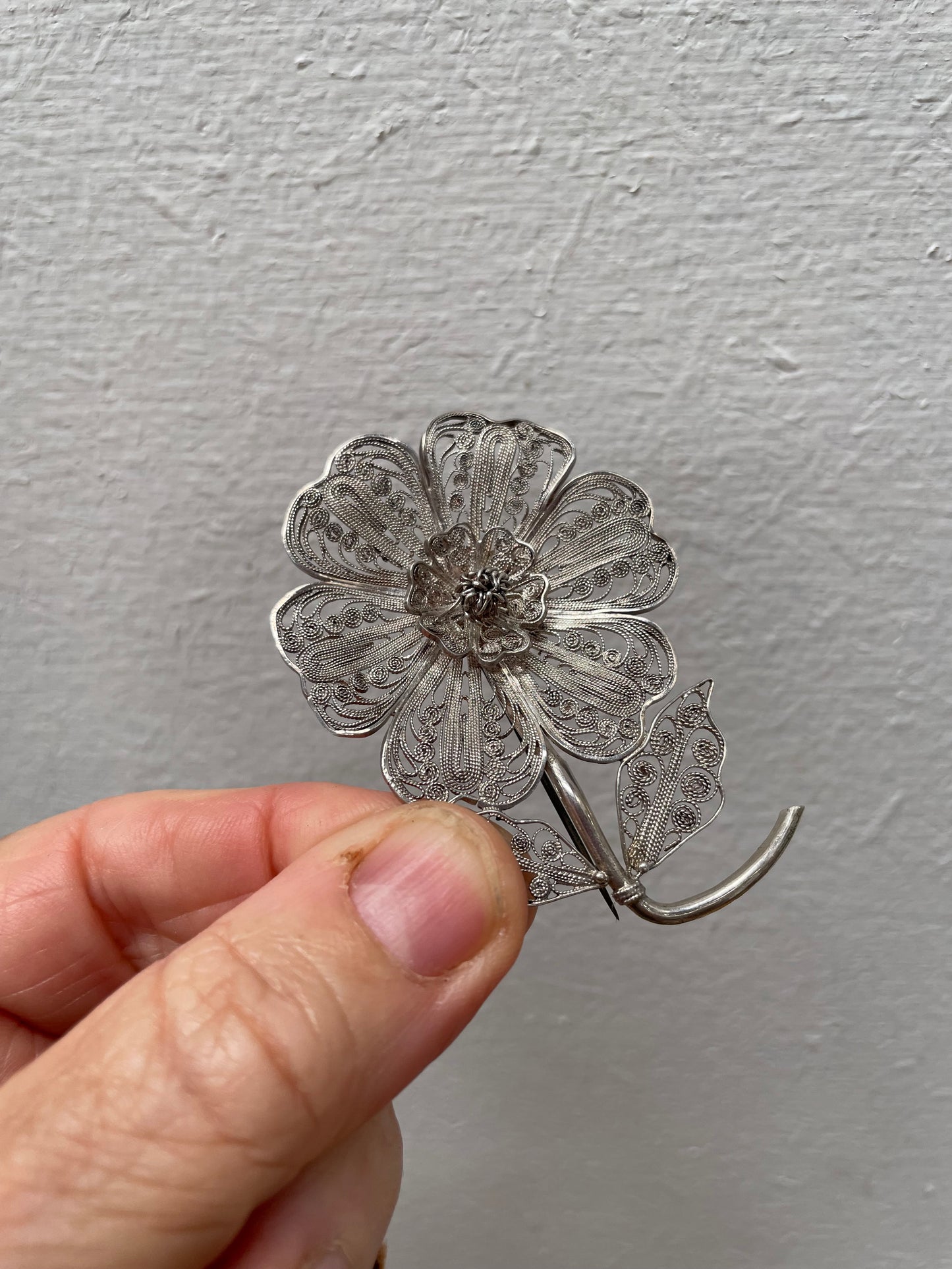 Vintage Silver Filigree Flower Brooch