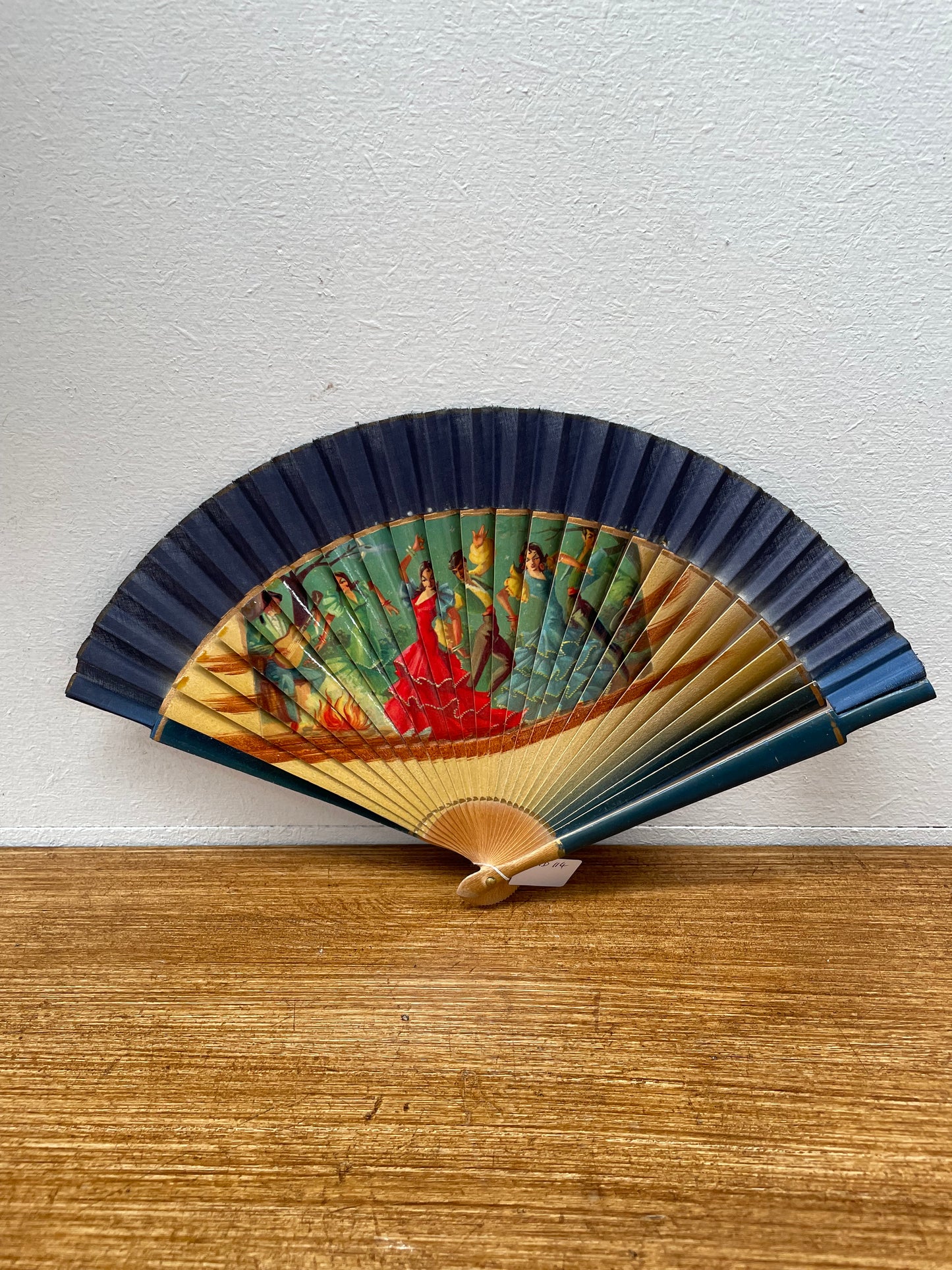 Charming Vintage Wooden Fan Painted With Spanish Dancing Scene