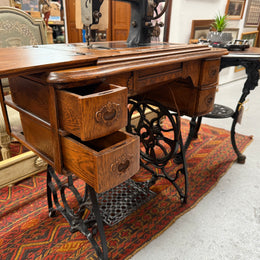 Antique Sewing Machine In Oak Case