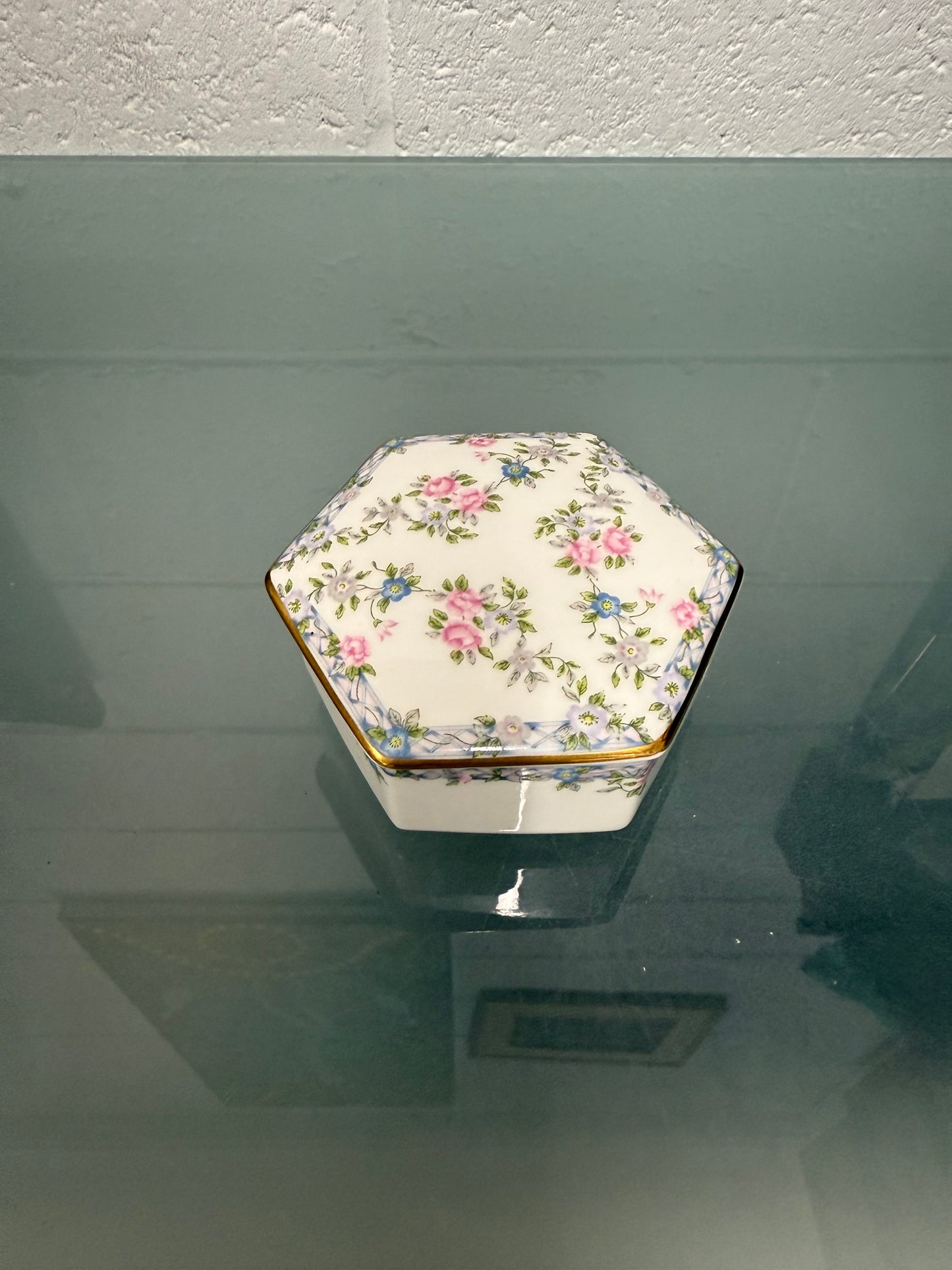 Charming Coalport "Trellis Rose" Lidded Trinket Box