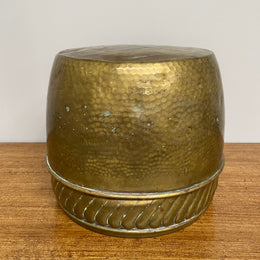 English brass decorative planter pot marked made in England on the base. In good vintage condition.