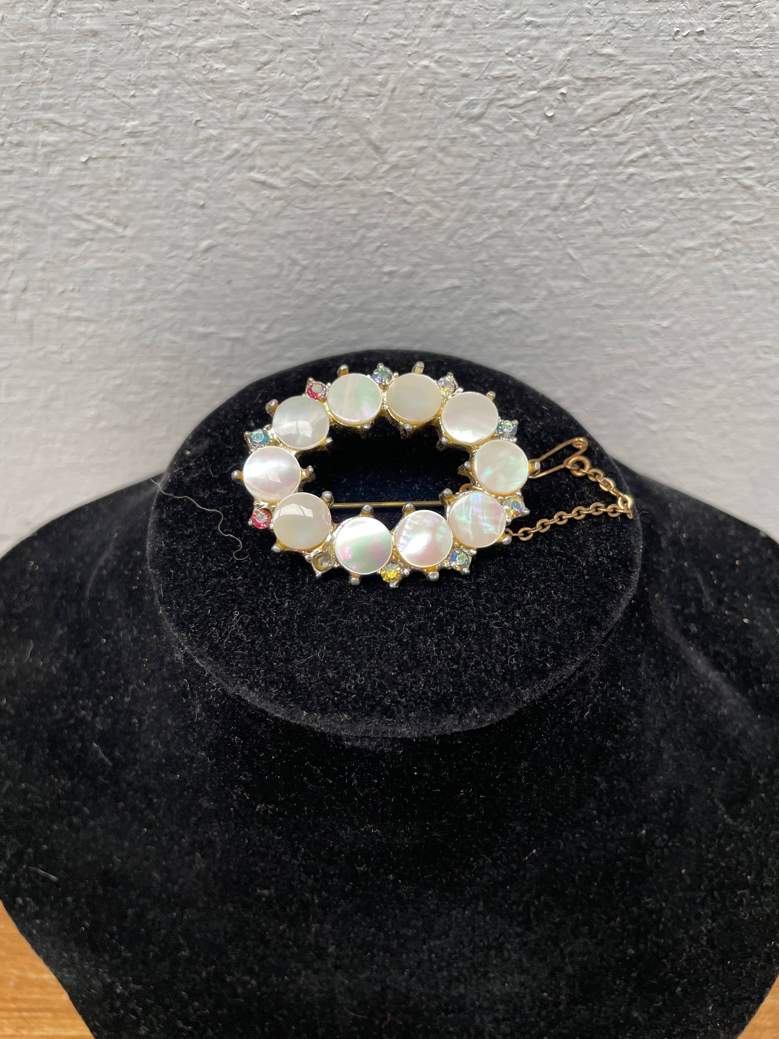 Pretty Vintage Mother Of Pearl Brooch | Antique & Vintage | Moonee Ponds Antiques | Australia Wide Delivery
