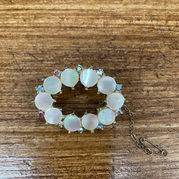 Pretty Vintage Mother Of Pearl Brooch