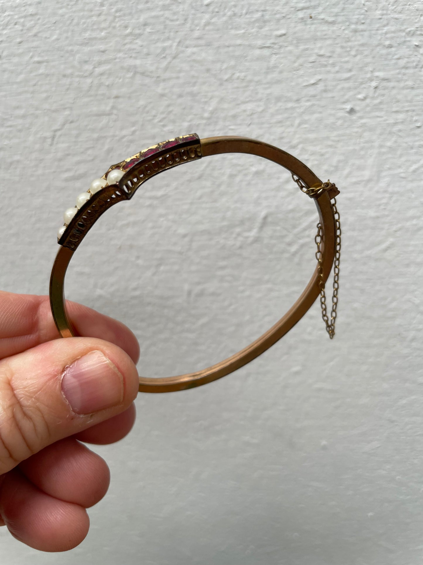 Vintage Pearl& Garnet Gold Plated Bangle