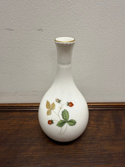 Wedgwood Wild Strawberry Vase | Antique & Vintage | Moonee Ponds Antiques | Australia Wide Delivery