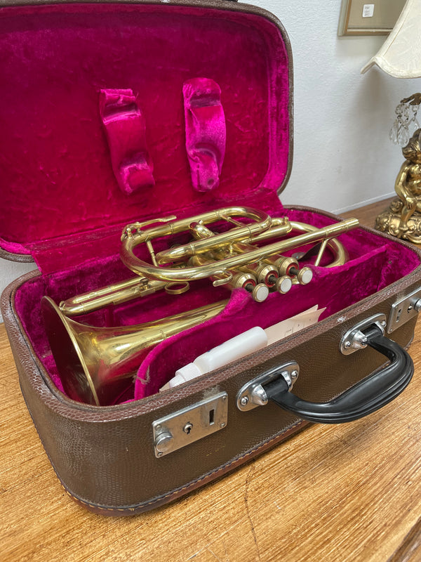 Lovely Vintage Lark Coronet in its original case. With a lovely bright interior to case and handle for carrying. In good condition with paperwork included. 
