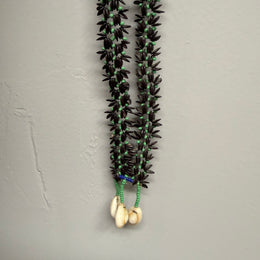 Vintage Hawaiian Apple Seed, Green Bead & Cowrie Shell Necklace