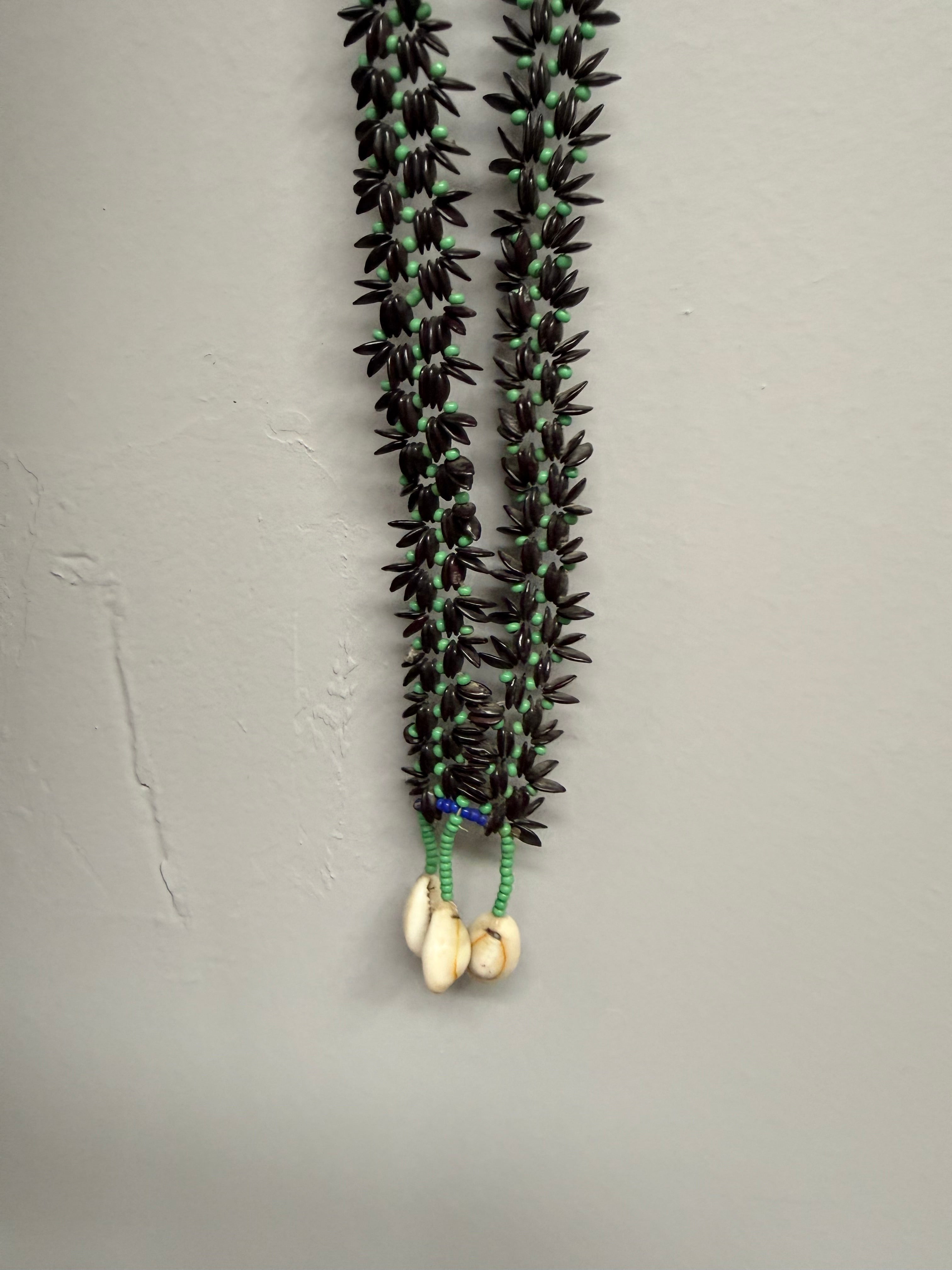 Vintage Hawaiian Apple Seed, Green Bead & Cowrie Shell Necklace