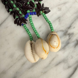 Vintage Hawaiian Apple Seed, Green Bead & Cowrie Shell Necklace