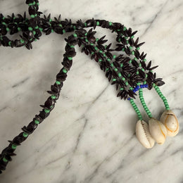 Vintage Hawaiian Apple Seed, Green Bead & Cowrie Shell Necklace