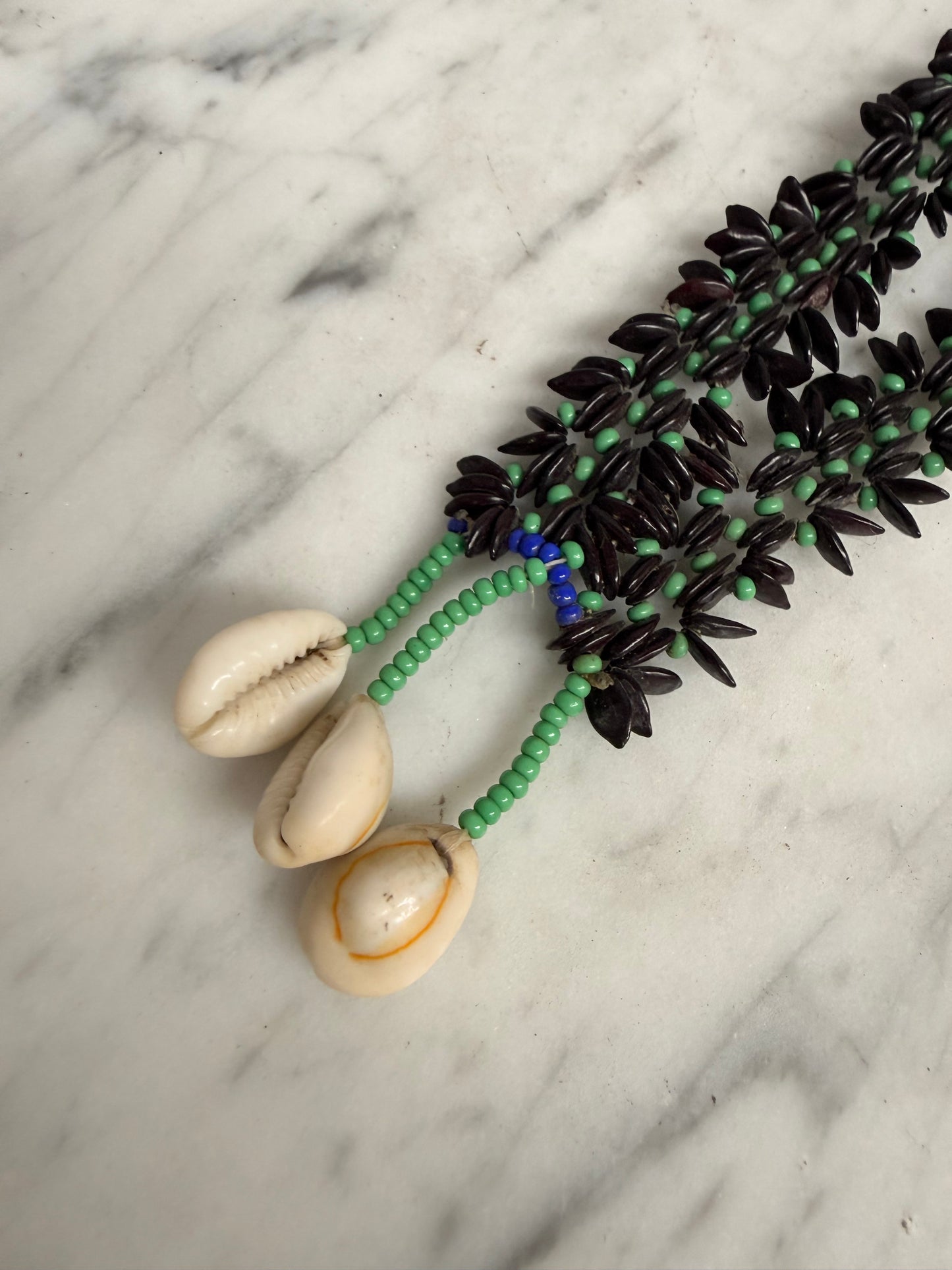 Vintage Hawaiian Apple Seed, Green Bead & Cowrie Shell Necklace