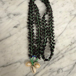 Vintage Hawaiian Apple Seed, Green Bead & Cowrie Shell Necklace