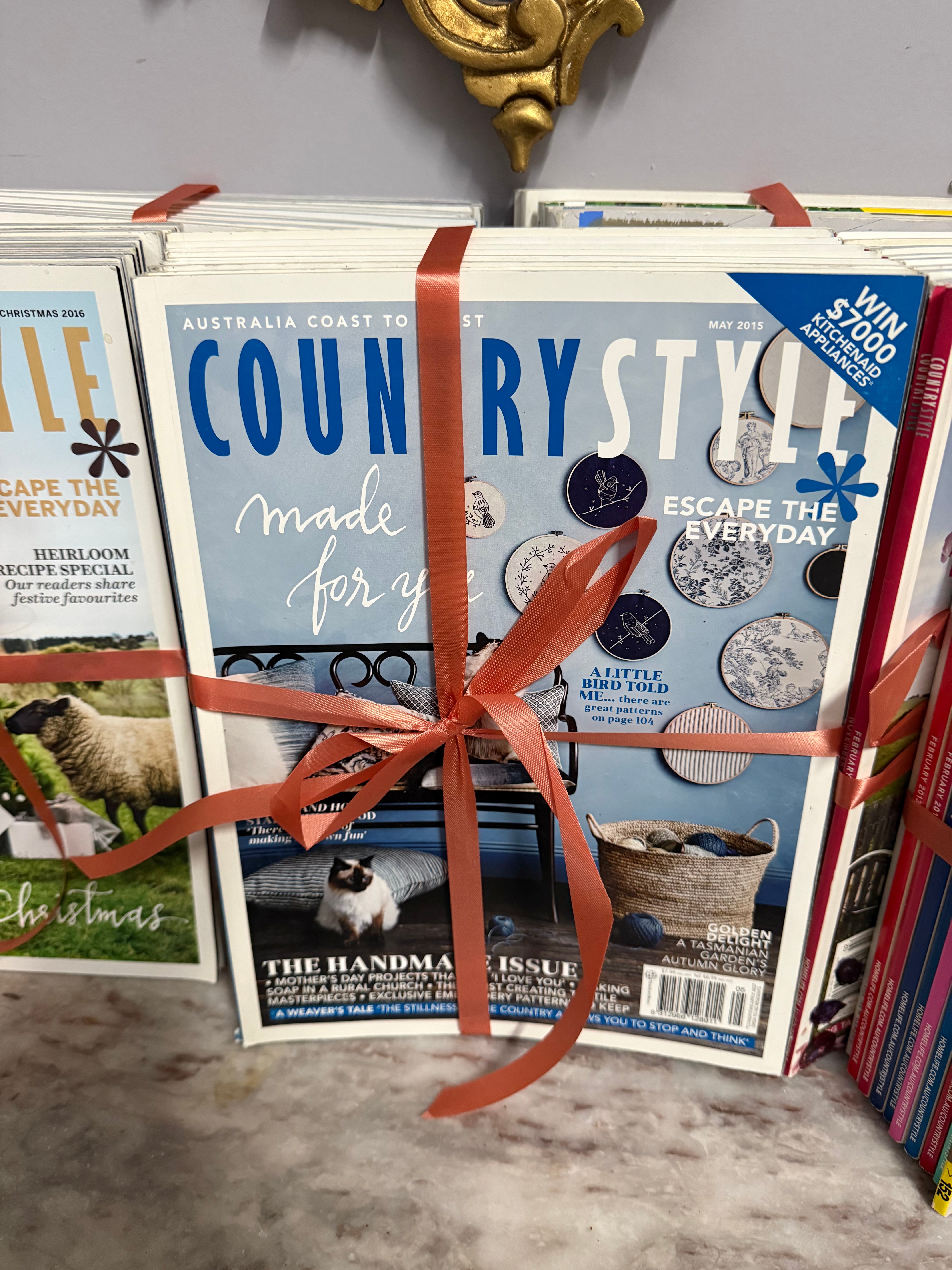 Assorted Bundle of Home & Styling Magazines