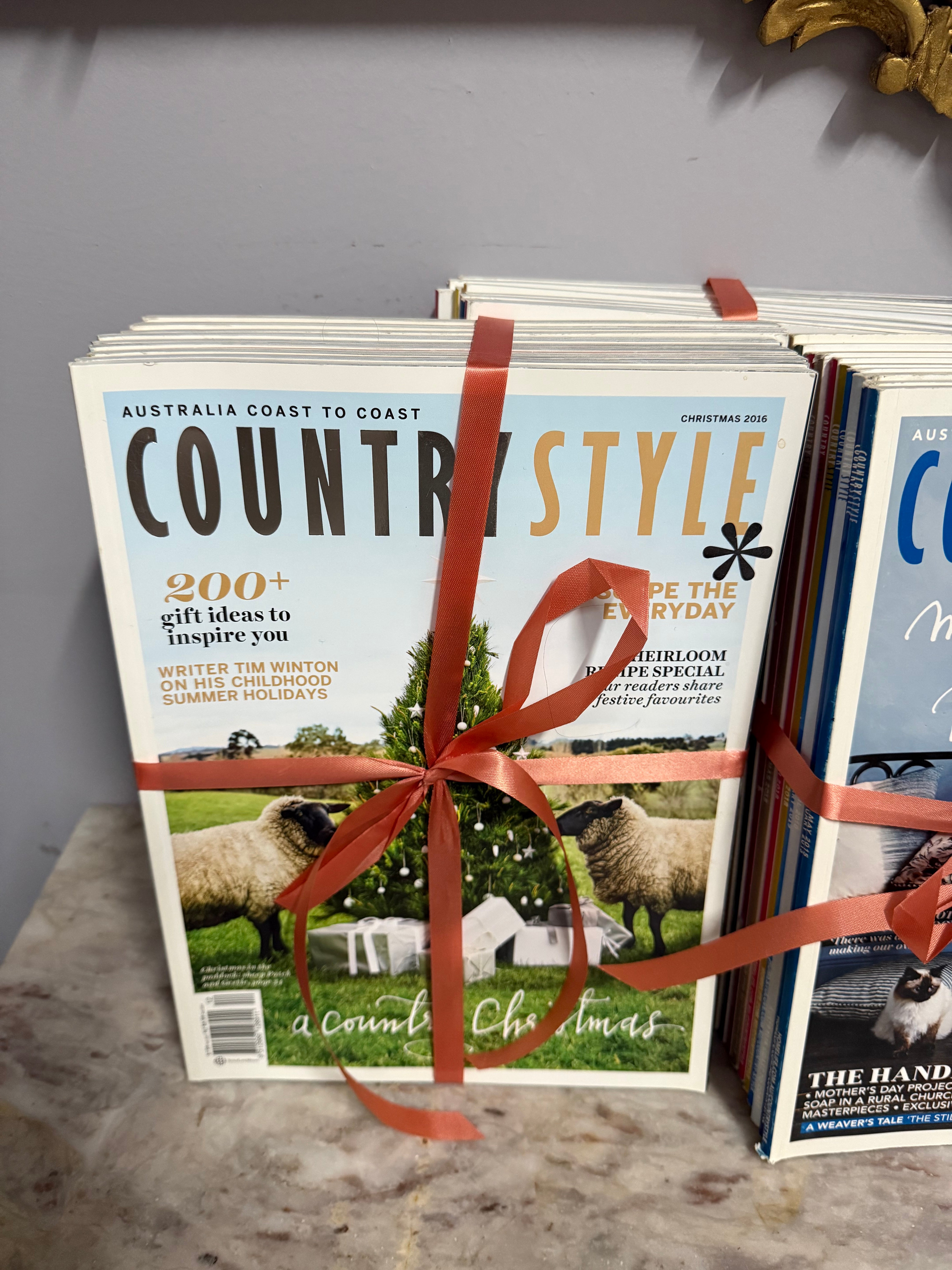 Assorted Bundle of Home & Styling Magazines