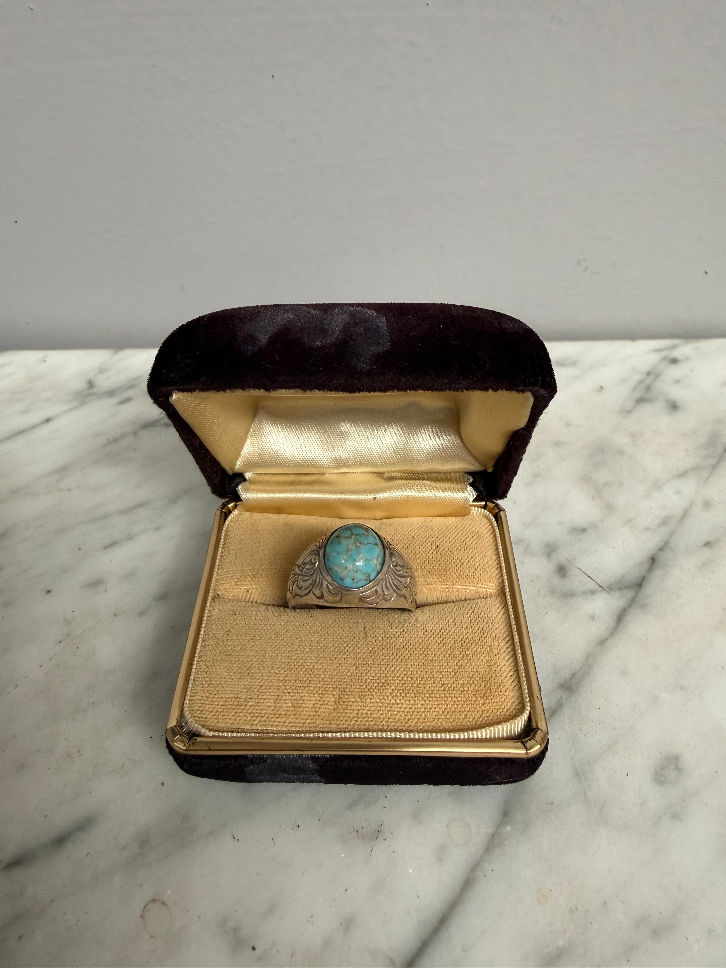 Vintage Navajo Style Sterling Silver Ring With Oval Turquoise Cabochon Stone
