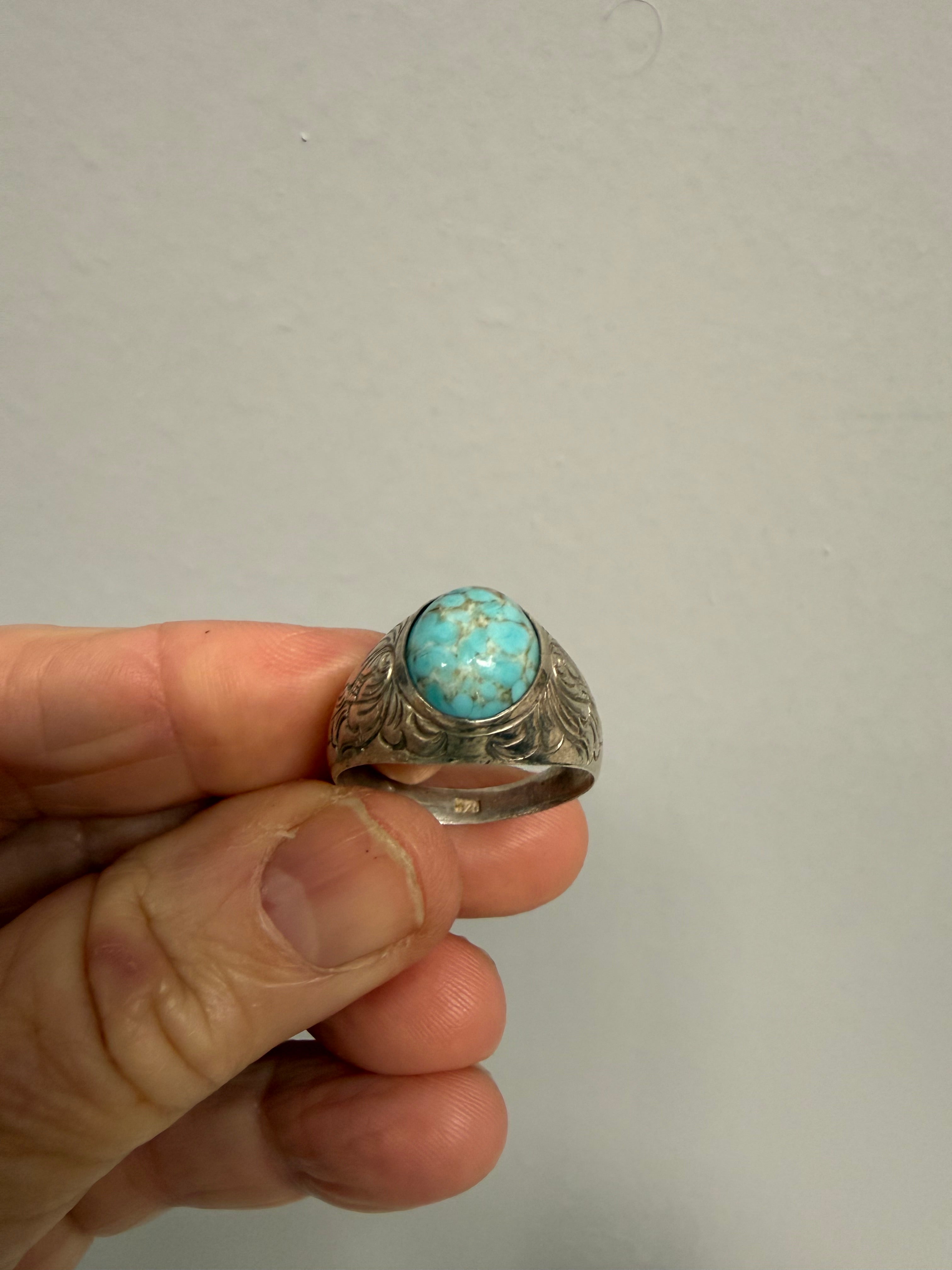 Vintage Navajo Style Sterling Silver Ring With Oval Turquoise Cabochon Stone