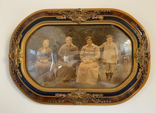 Beautiful Art Deco Oval Photo Frame