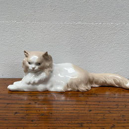 Nao by Lladro Persian Reclining Cat Figurine