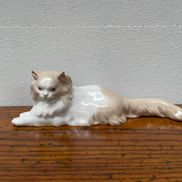 Nao by Lladro Persian Reclining Cat Figurine