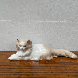 Nao by Lladro Persian Reclining Cat Figurine