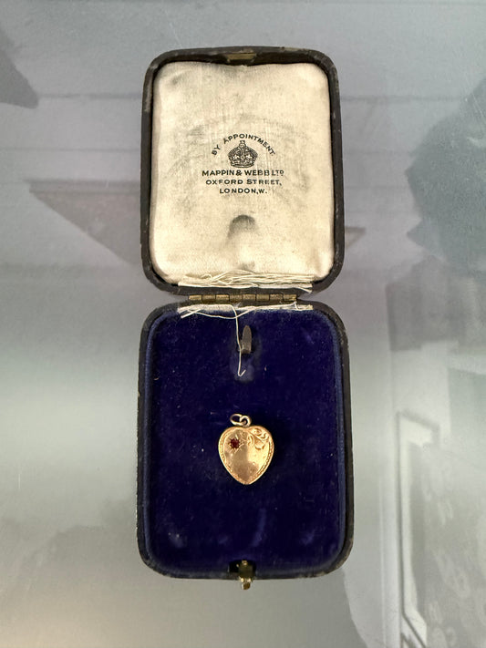 9ct Gold Lined Vintage Heart Locket
