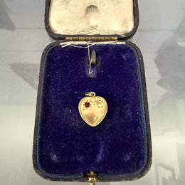9ct Gold Lined Vintage Heart Locket
