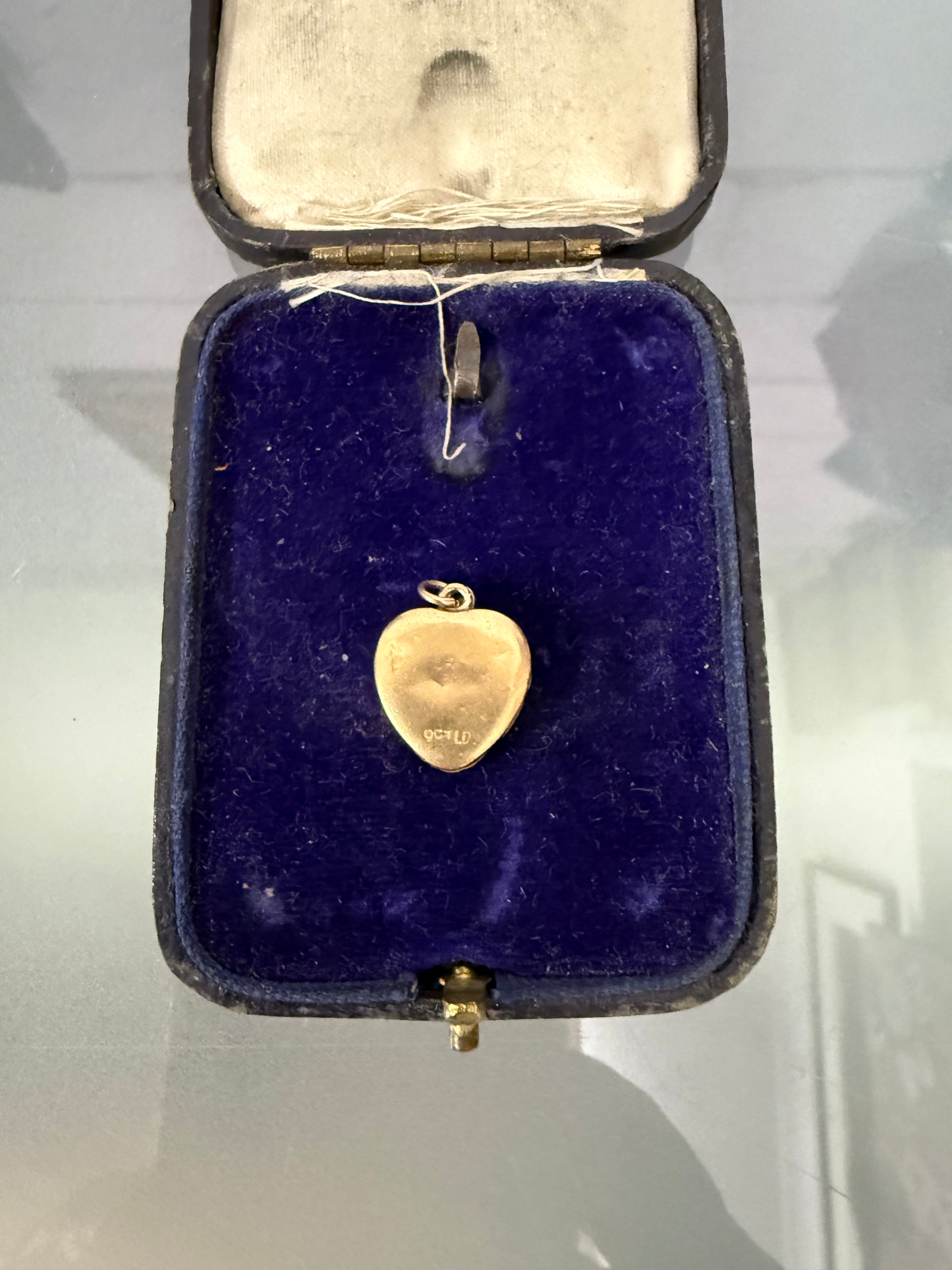 9ct Gold Lined Vintage Heart Locket | Antique & Vintage | Moonee Ponds Antiques | Australia Wide Delivery