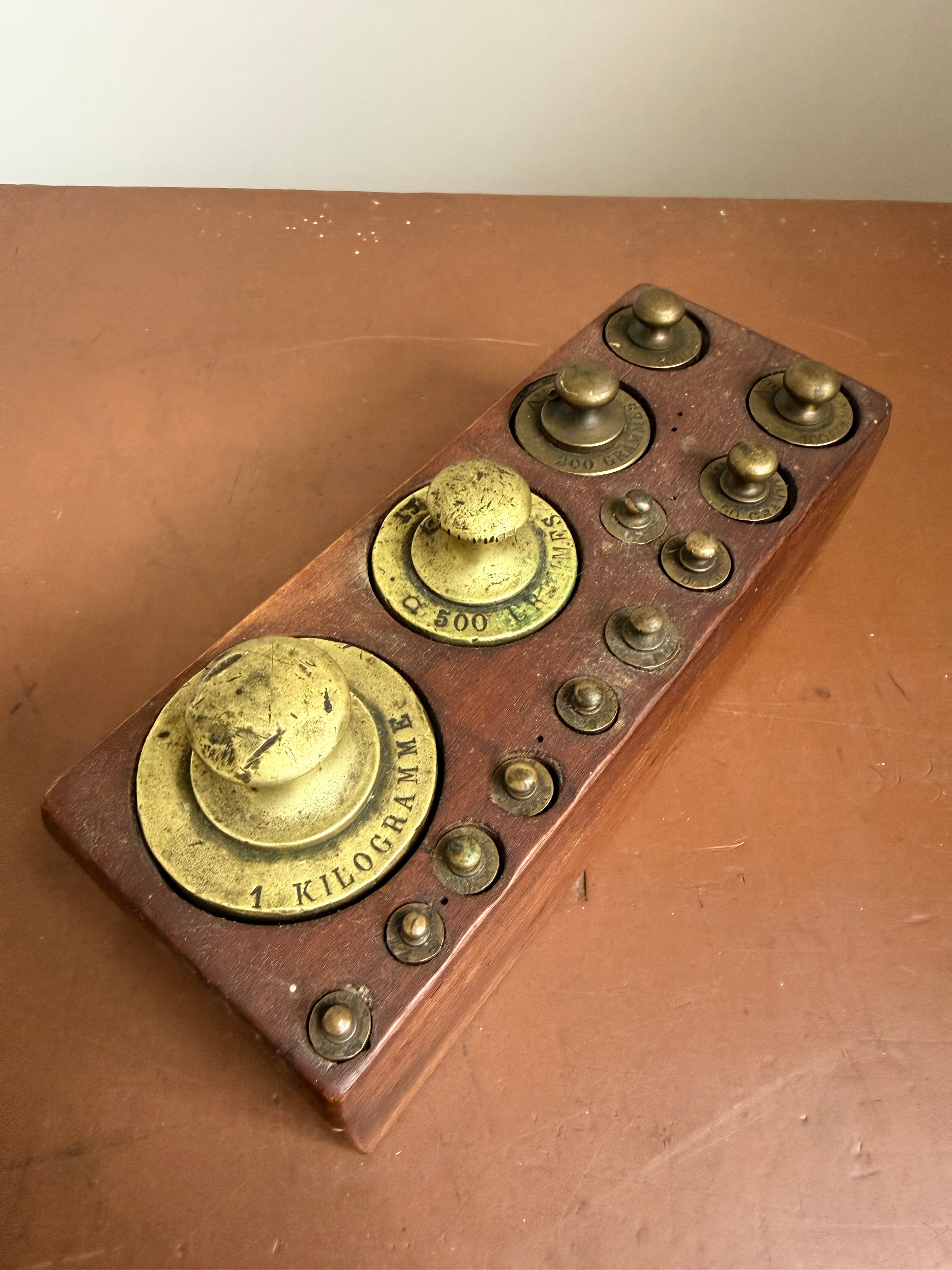 Vintage Set Of 14 Brass Weights In Mahogany Timber Case