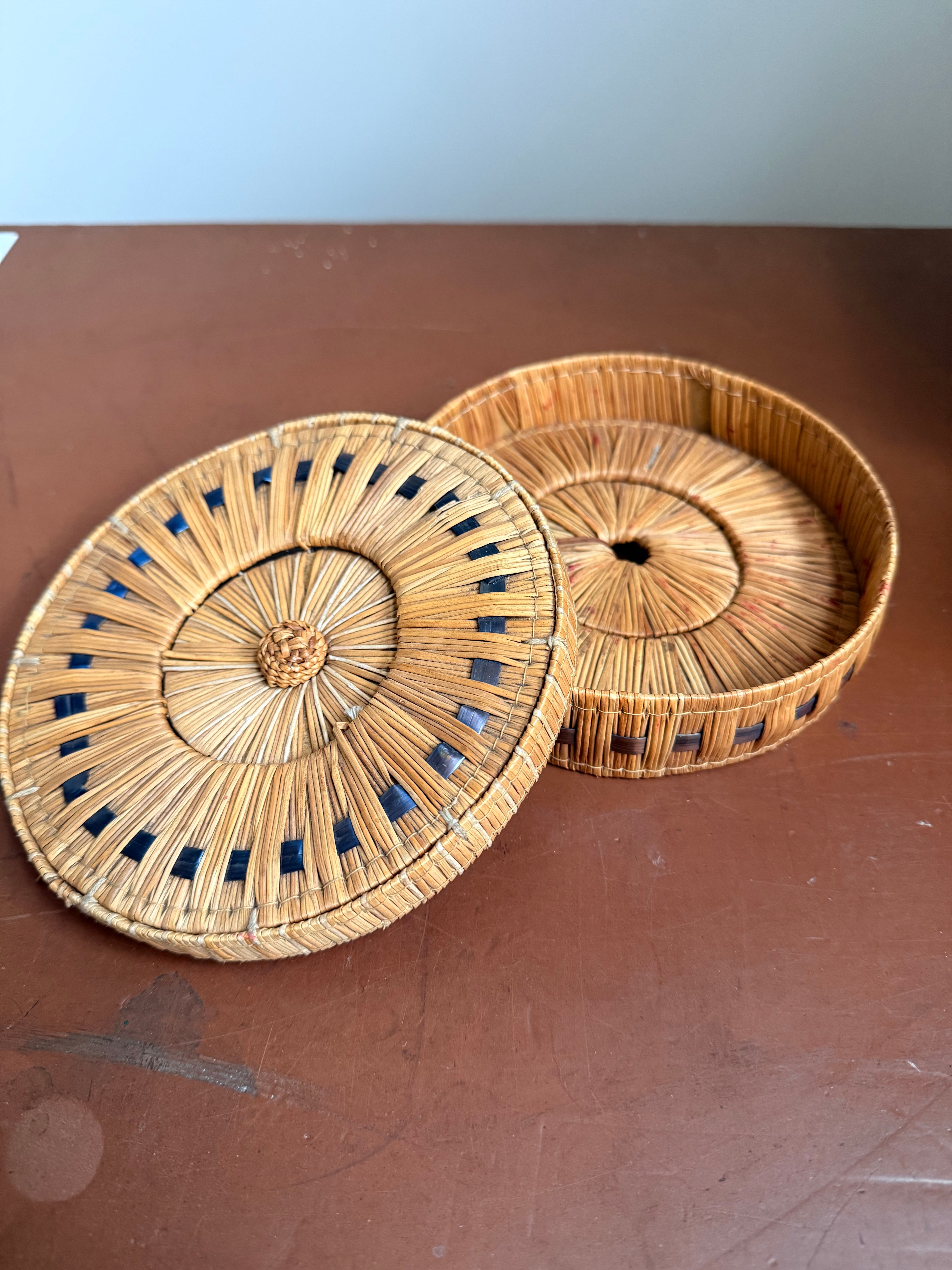 Vintage Hand Woven Sewing / Trinket Small Basket