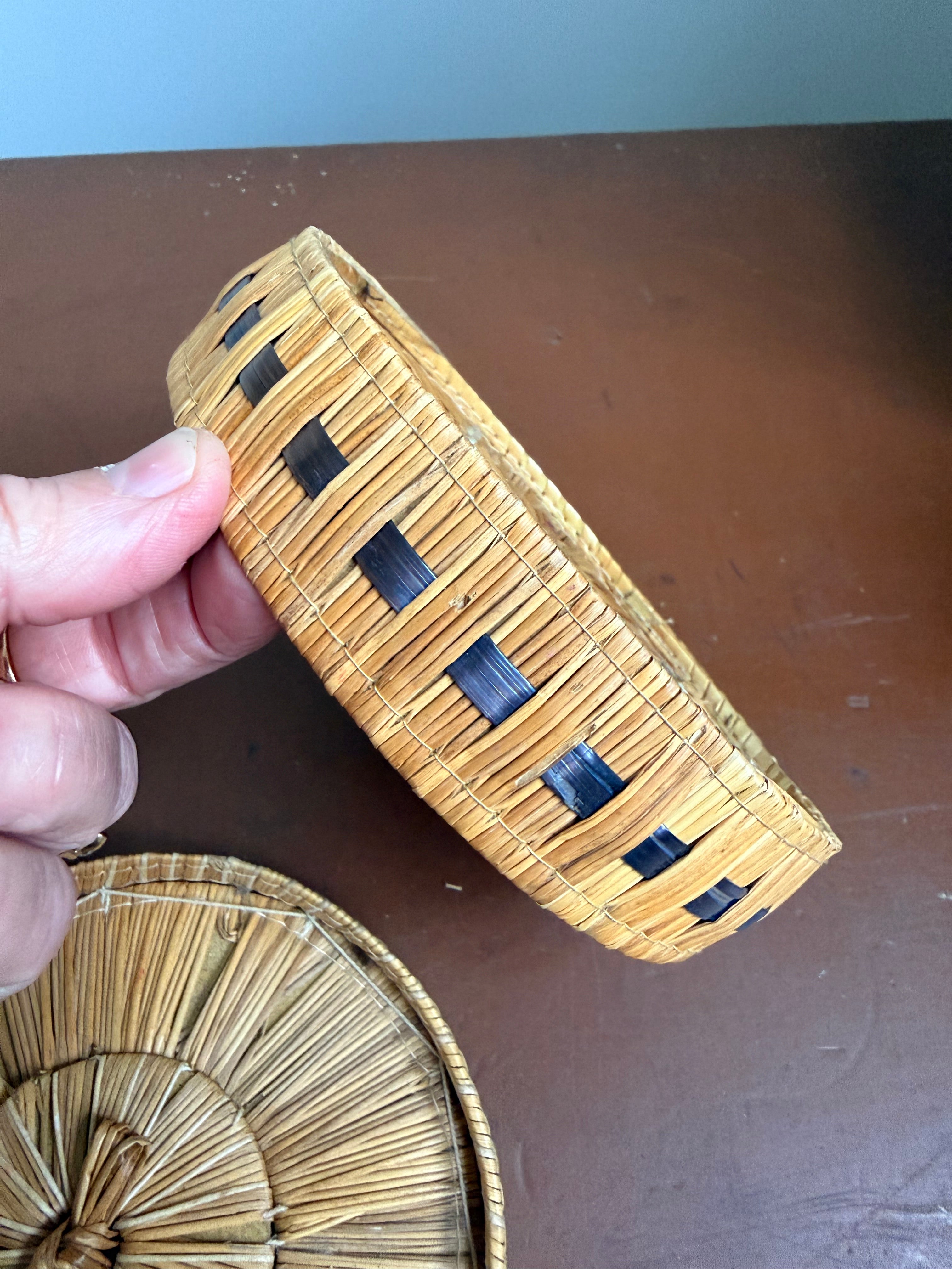 Vintage Hand Woven Sewing / Trinket Small Basket