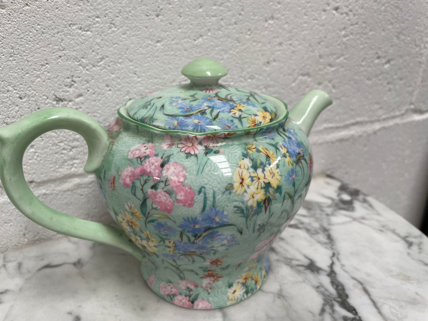 Shelley "Melody" Teapot with Lid.