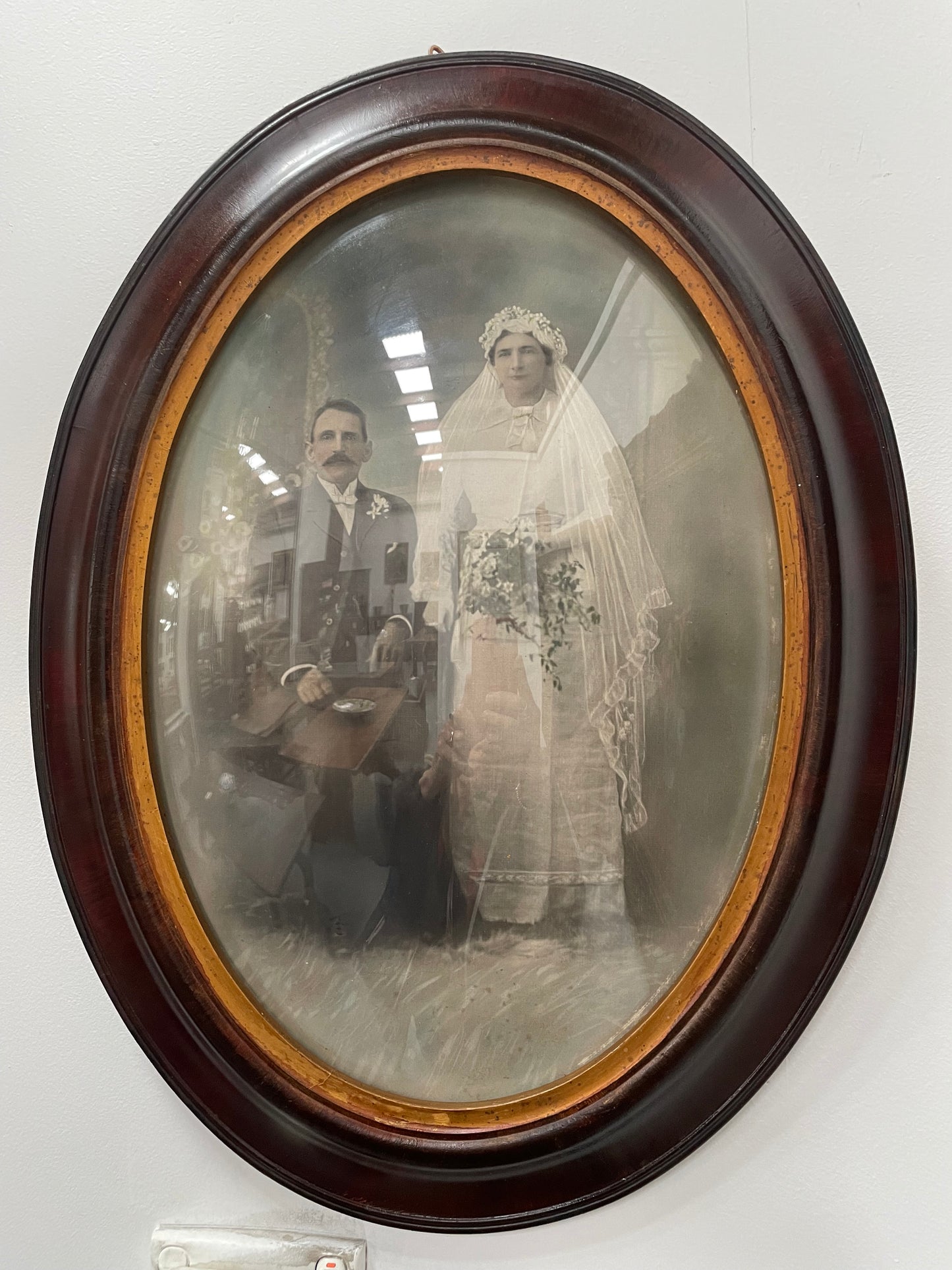 Beautiful Oval Art Deco Photo Frame