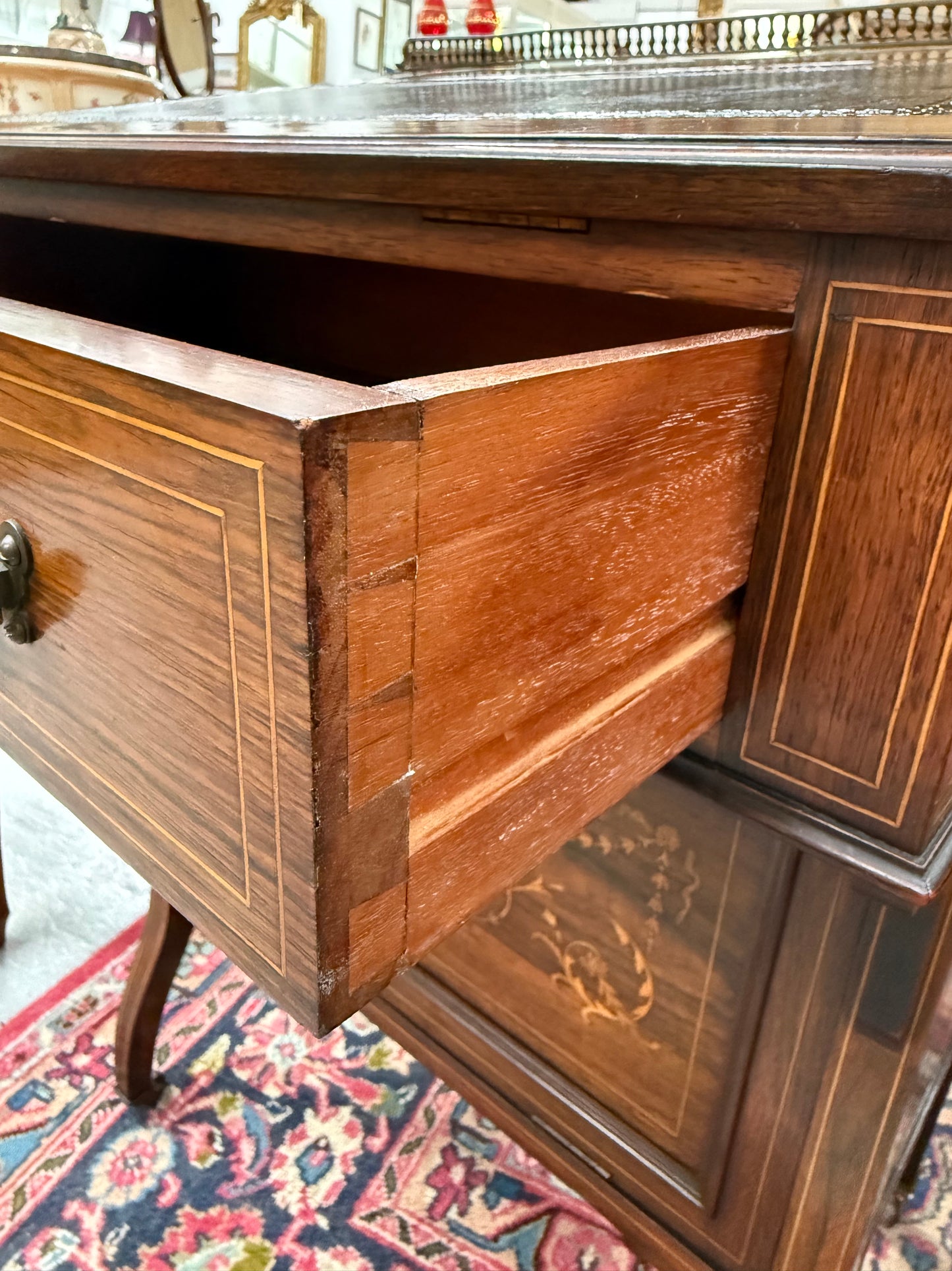 Edwardian Metamorphic Davenport