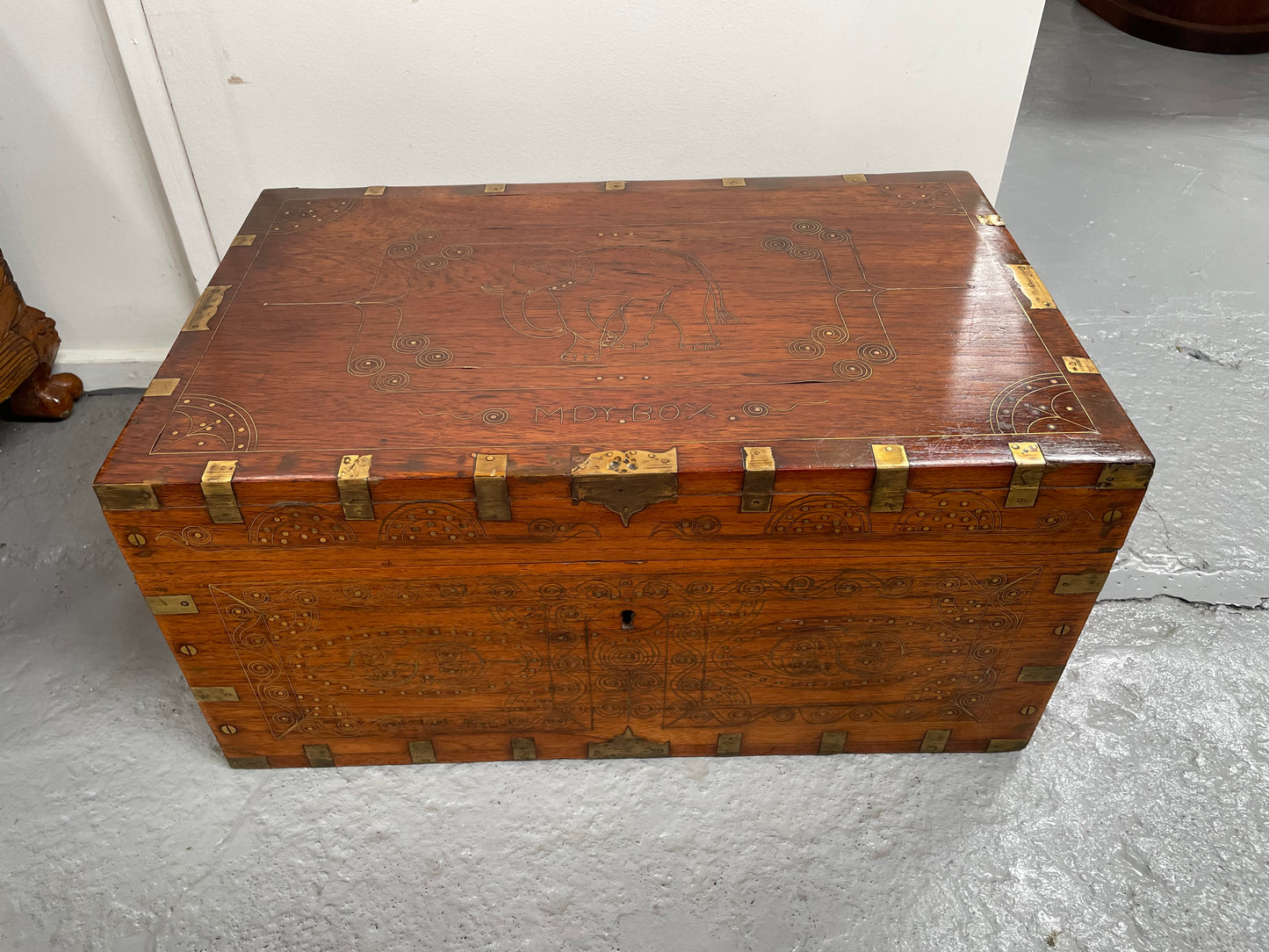 Vintage Anglo-Indian Travel/Dowry Chest Inlaid Brass & Superb Carving To Interior