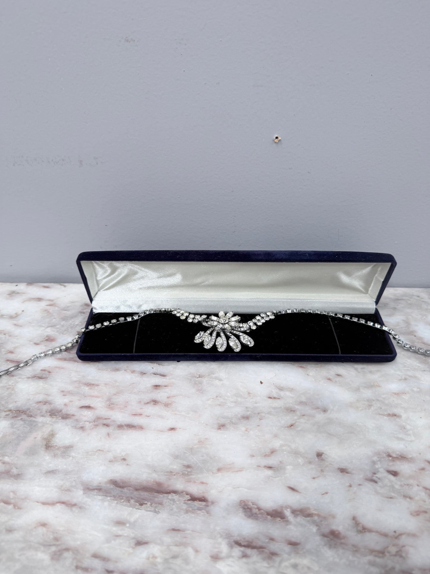Lovely Vintage 1940's Rhinestone Necklace