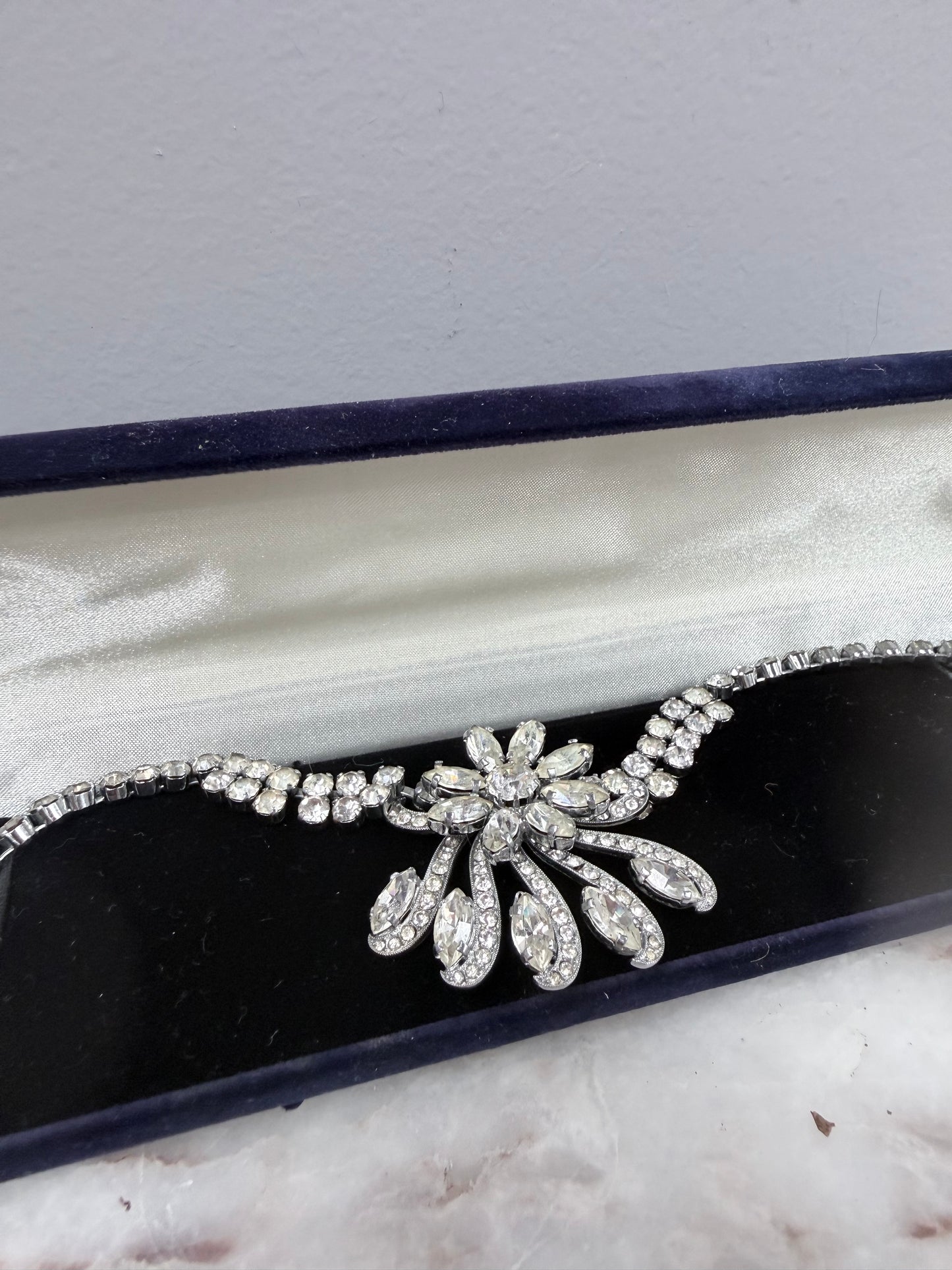 Lovely Vintage 1940's Rhinestone Necklace