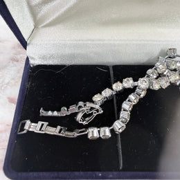Lovely Vintage 1940's Rhinestone Necklace