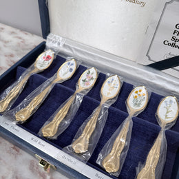 Vintage Set 6 Garden Flower Enamel & Gilt Metal Spoon Set