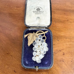 Vintage Gold Tone Metal & Glass Grapes Brooch
