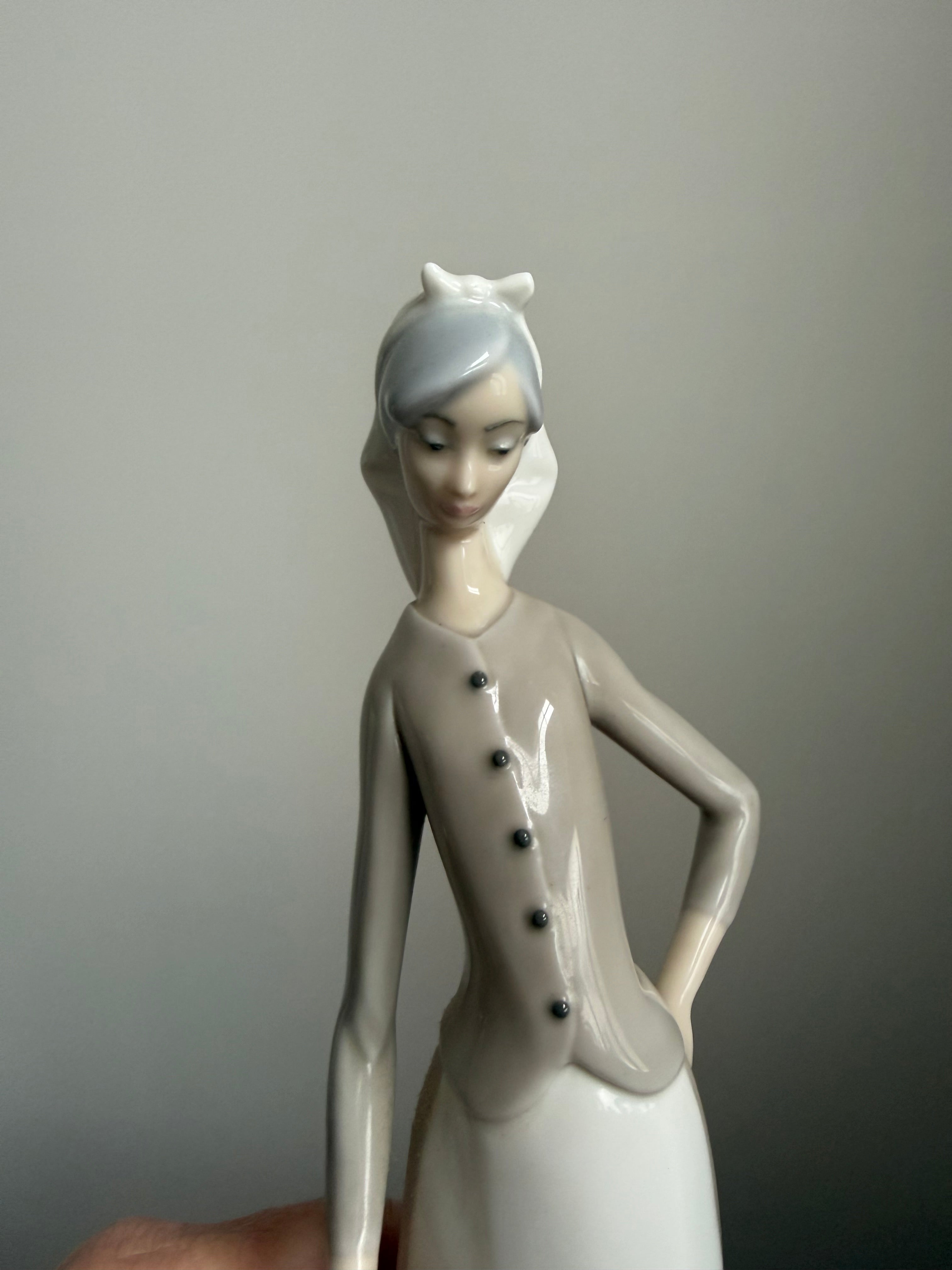 Vintage Lladro Girl With Geese