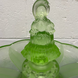 Beautiful Art Deco 4 piece green glass float Bowl with Crinoline Lady in the center. In good original condition. Please view photos as they help form part of the description.