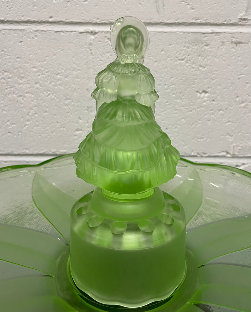 Beautiful Art Deco 4 piece green glass float Bowl with Crinoline Lady in the center. In good original condition. Please view photos as they help form part of the description.